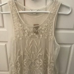 American Eagle cream lace tank